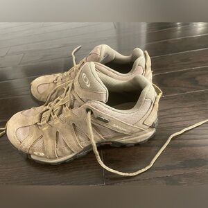 Salomon Men's Contagrip Gore-Tex Hiking Boots Size 7